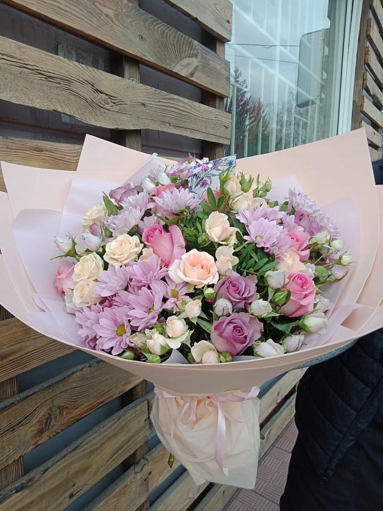 Букет фея в Ак-Довураке Букет цветов из: Розы и Хризантемы в Ак-Довураке